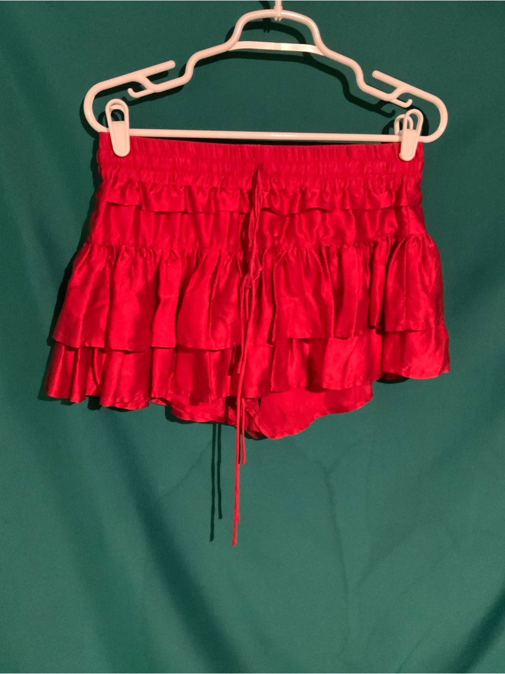 SHUG!, LALA SILK RUFFLED SKORT, A TIERED SILHOUETTE W/ELASTICATED WAISTBAND